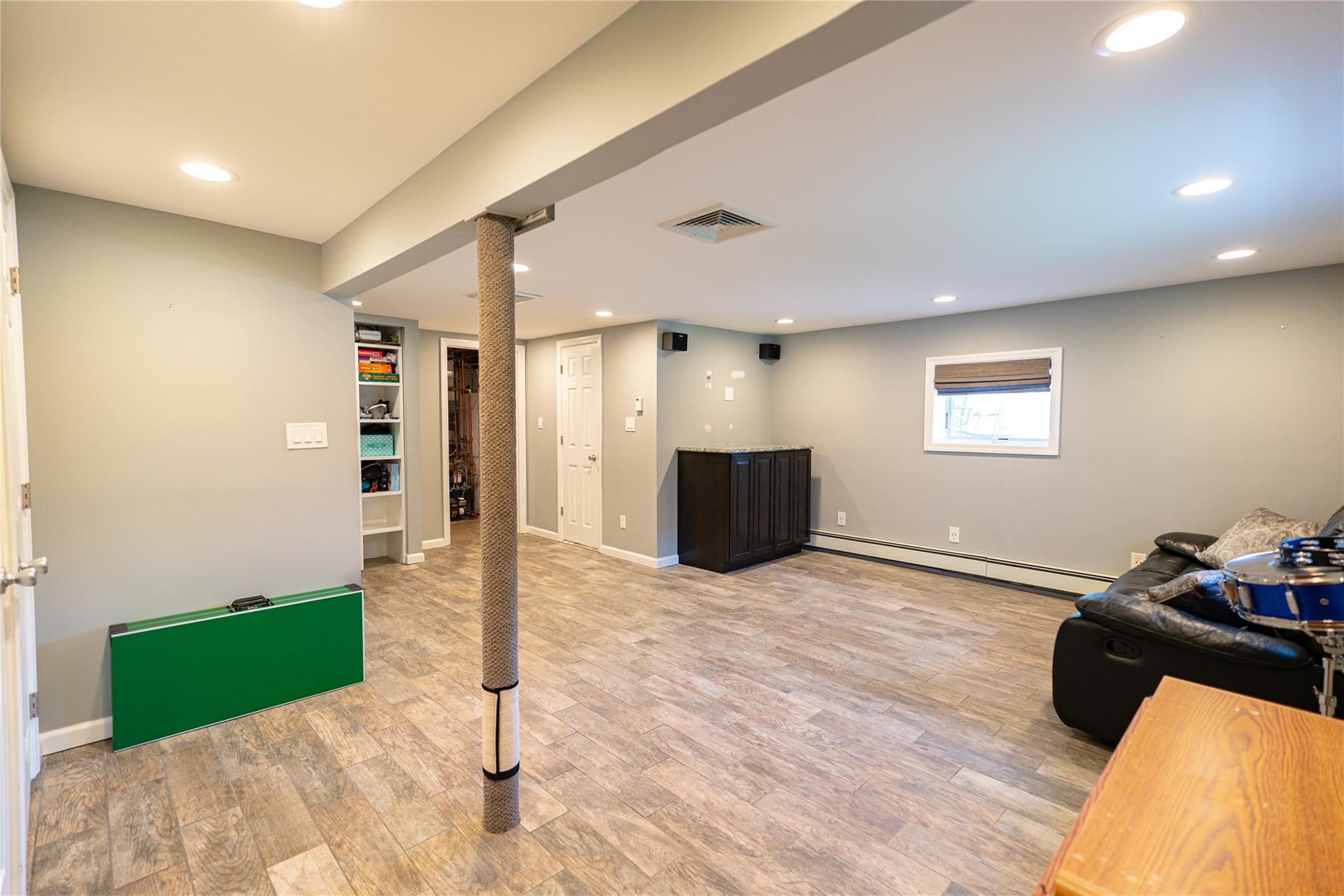 33 Woodland Avenue, Farmingdale, New York image 19