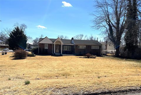 Homes For Sale - 38 Hilltop Lane<br/> Wheatley Heights, NY 11798