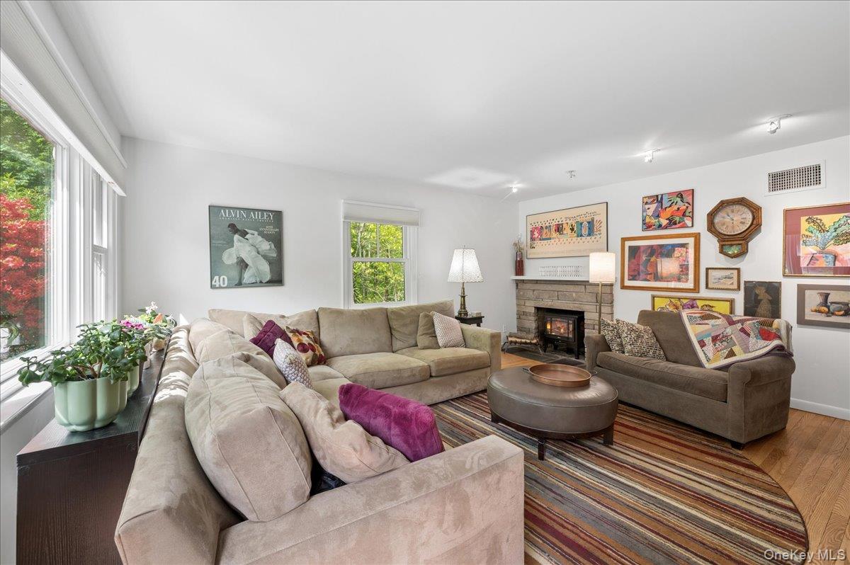 14 Kent Avenue