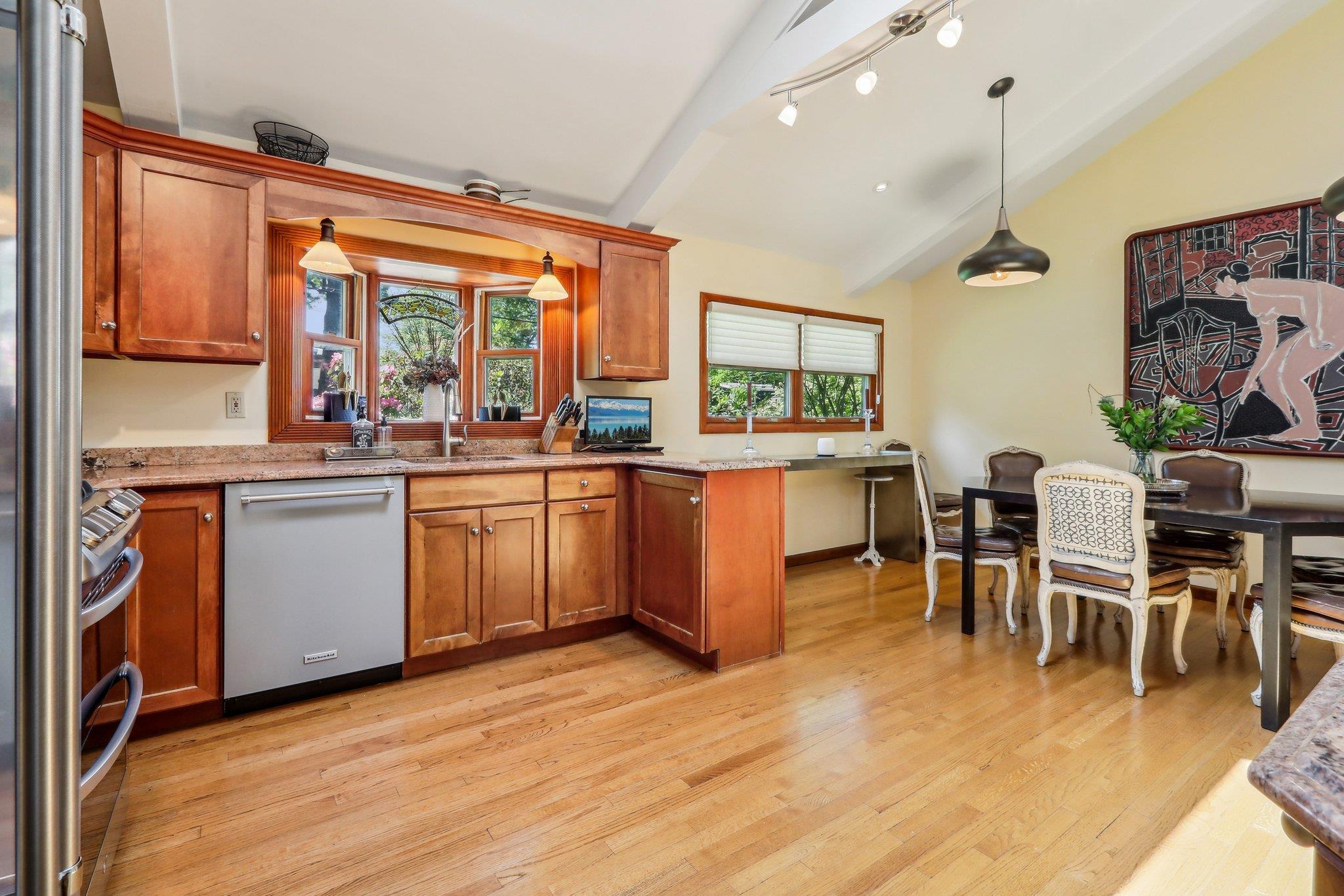 1 Meadowood Path, New Rochelle, New York image 13