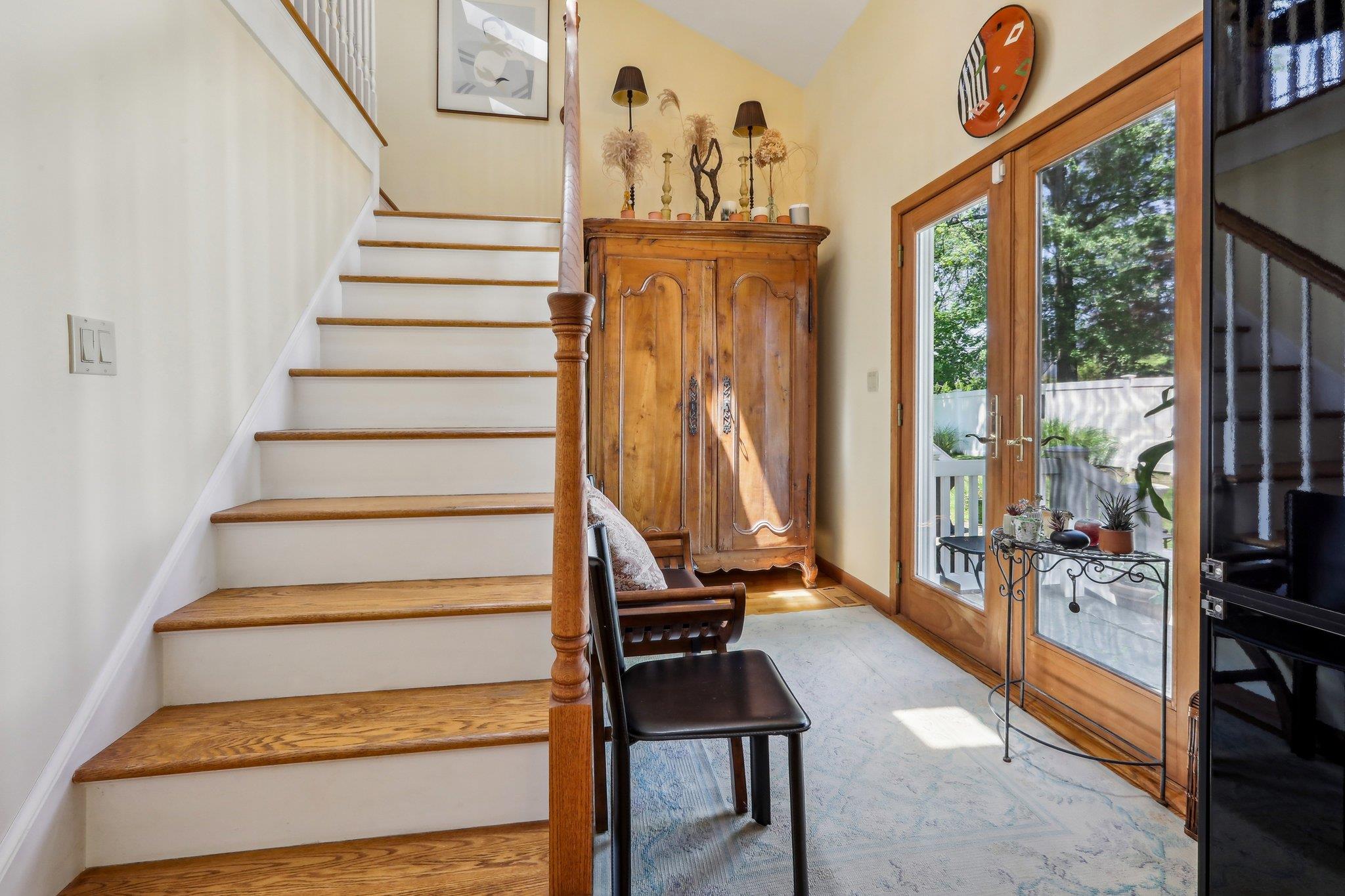 1 Meadowood Path, New Rochelle, New York image 16