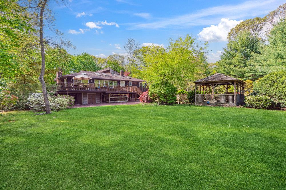 41 Beaumont Drive, Melville, New York image 33