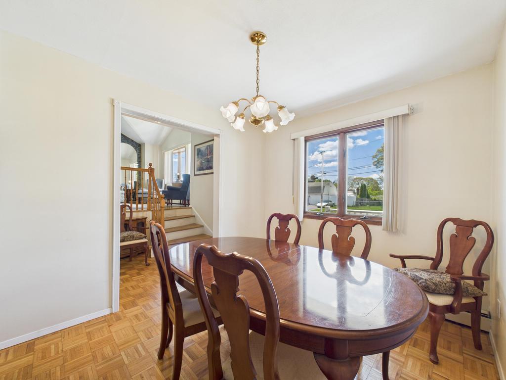 1 Katie Court, Lake Grove, New York image 7