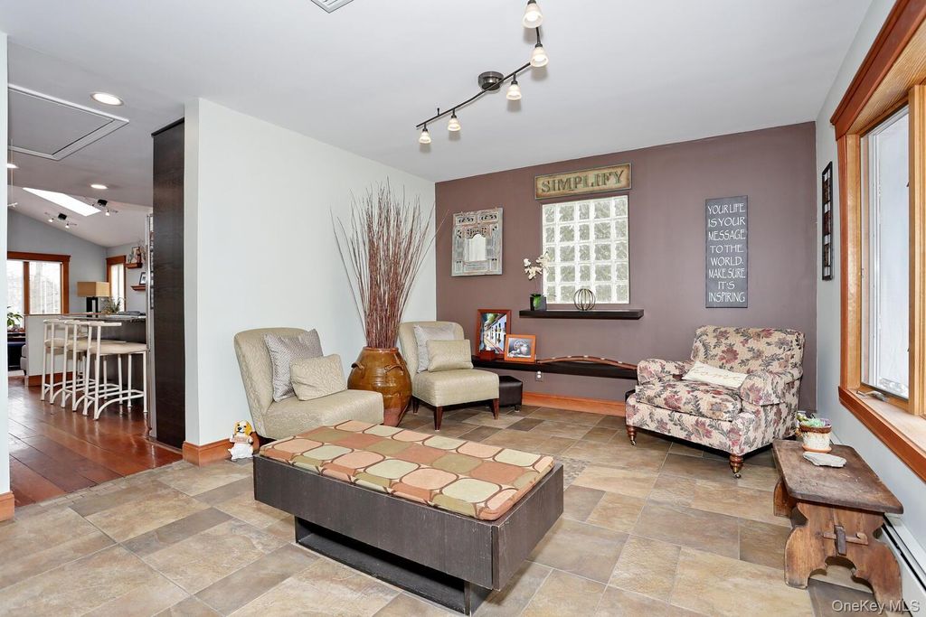 Photo of 14 N Lexow Avenue, Nanuet, NY 10954 (MLS # 965963)