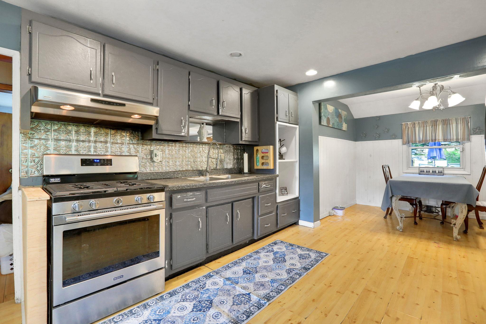 365 Crescent Avenue