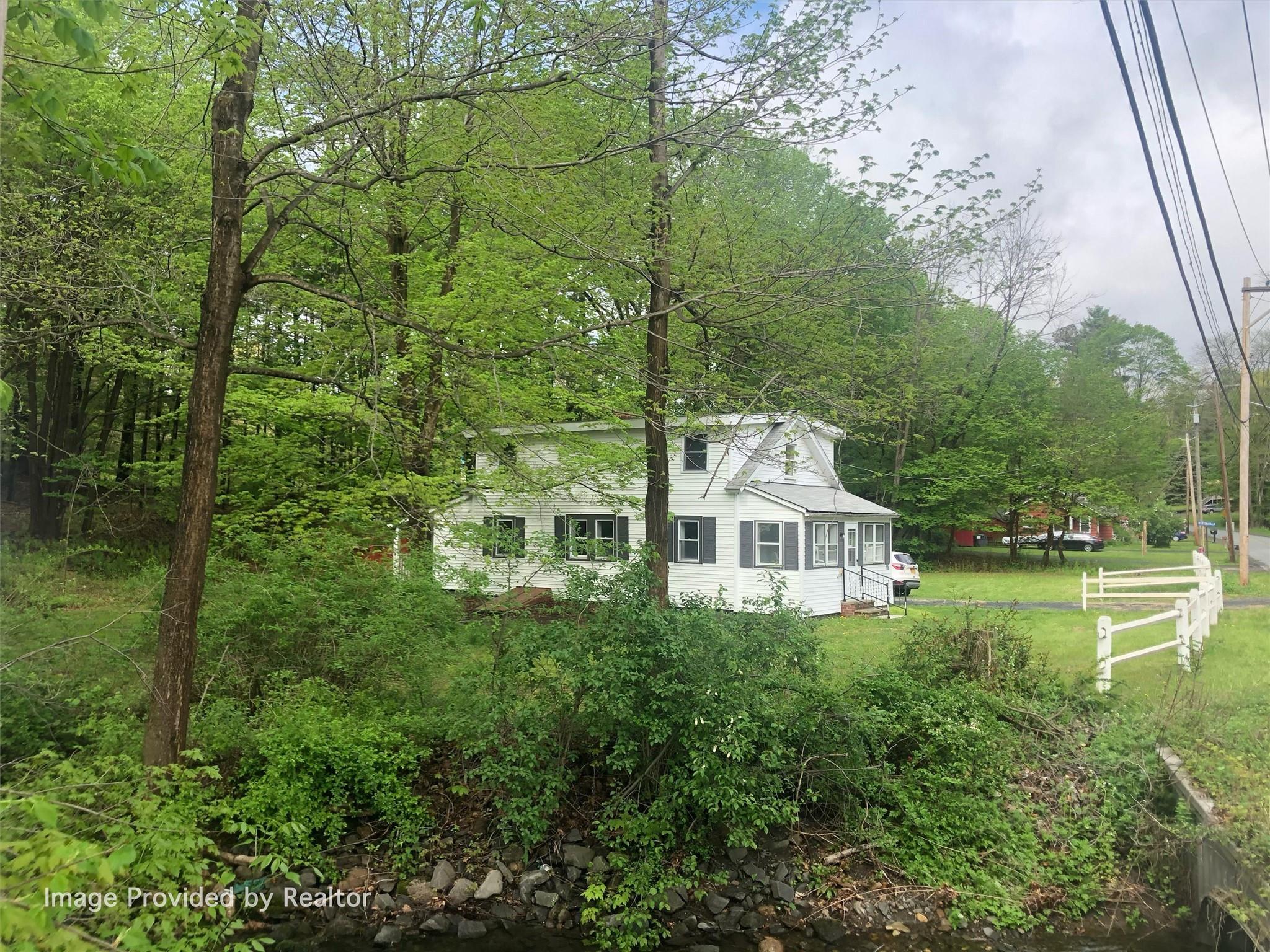 55 Peenpack Trail, Huguenot, New York image 1