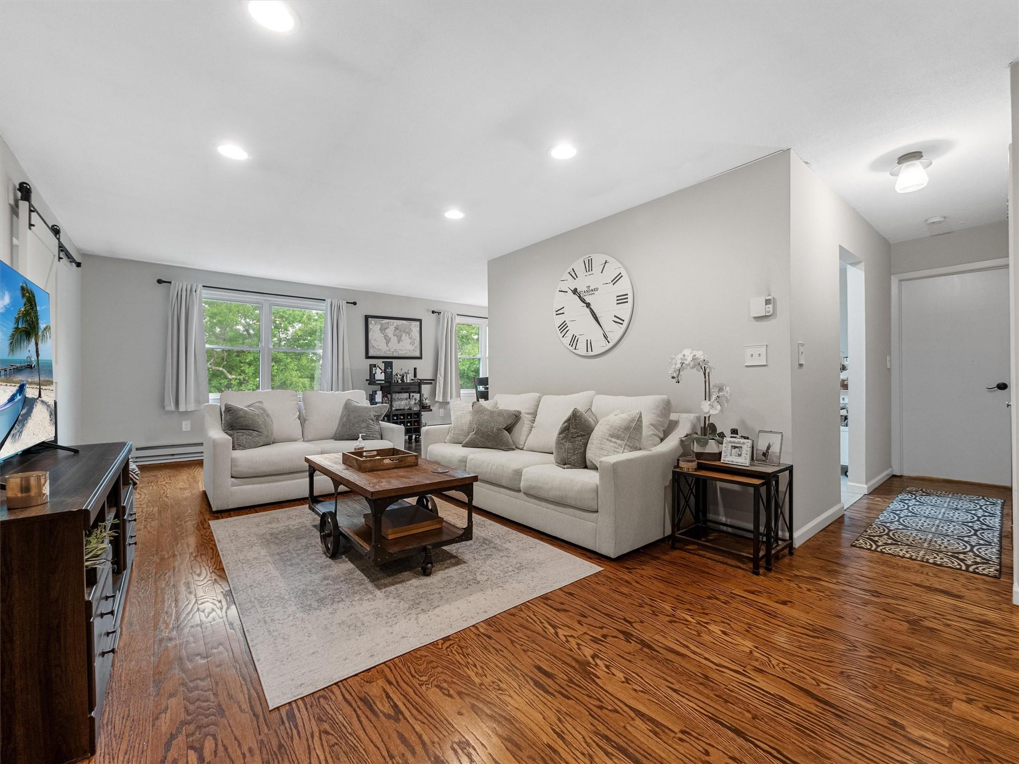 779 Sierra Vista Lane, Valley Cottage, New York image 3
