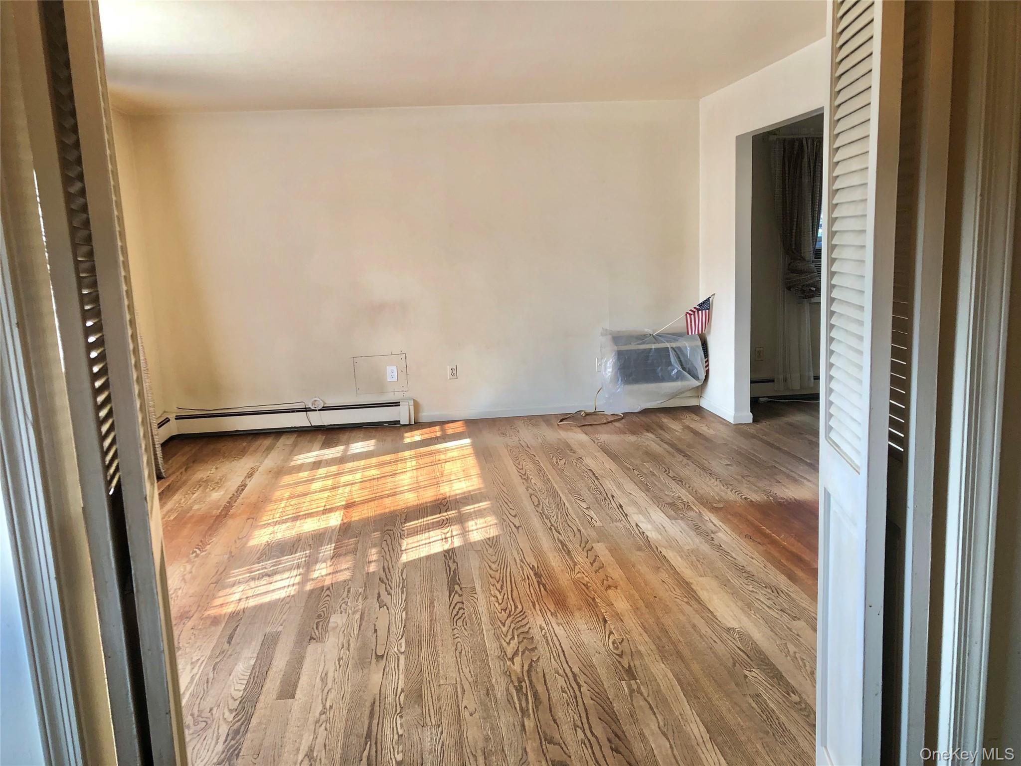 Yonkers, New York 10710, United States, 3 Bedrooms Bedrooms, ,2 BathroomsBathrooms,Residential,Active,195013