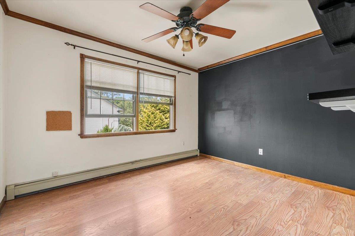 Dix Hills, New York 11746, United States, 3 Bedrooms Bedrooms, ,4 BathroomsBathrooms,Residential,Active,178944