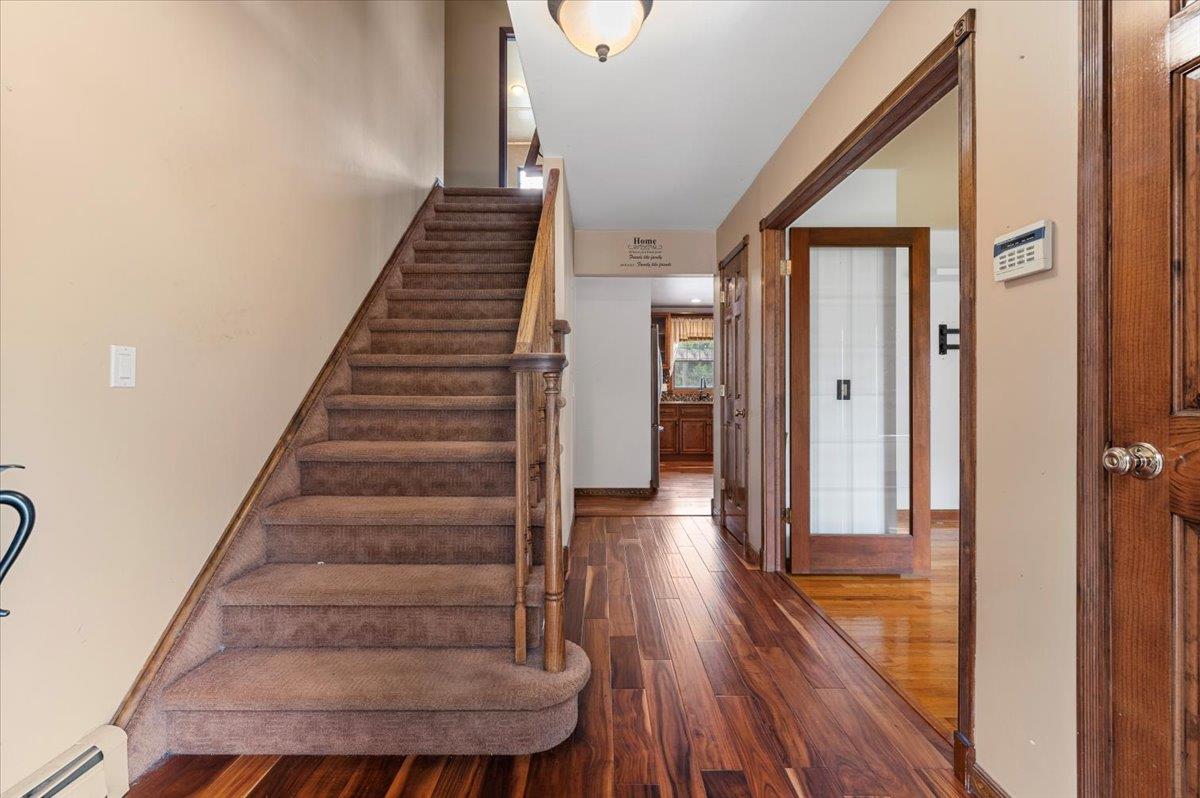 Dix Hills, New York 11746, United States, 3 Bedrooms Bedrooms, ,4 BathroomsBathrooms,Residential,Active,178944