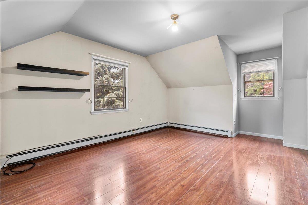 Dix Hills, New York 11746, United States, 3 Bedrooms Bedrooms, ,4 BathroomsBathrooms,Residential,Active,178944