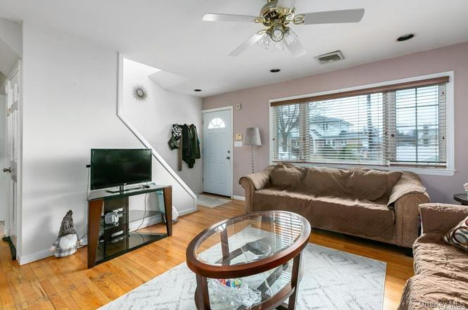 250 N Rutherford Avenue