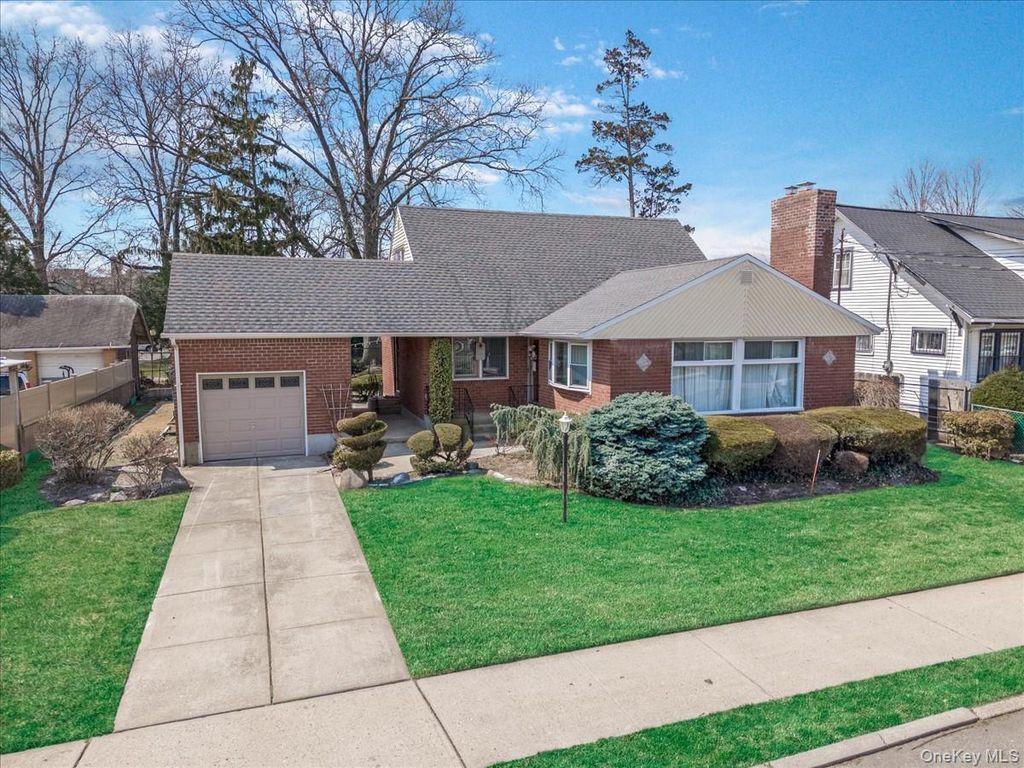 Photo of 120-44 194th Street, Saint Albans, NY 11412 (MLS # 972781)