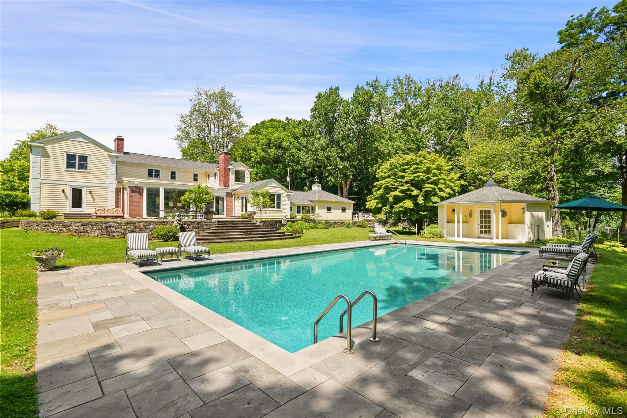 122 E Ridge Road