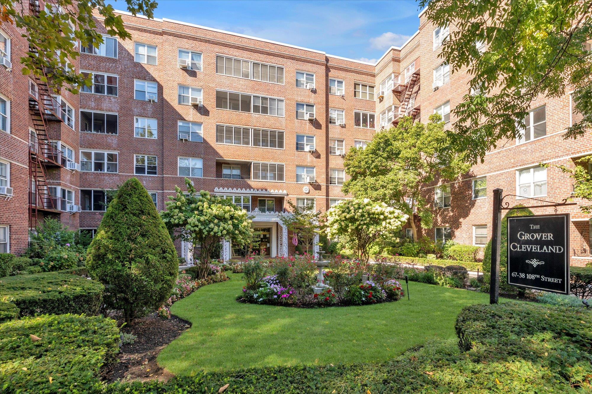 Property for Sale at 108 Street Road A47, Forest Hills, Queens, NY - Bedrooms: 2 
Bathrooms: 1 
Rooms: 5  - $525,000