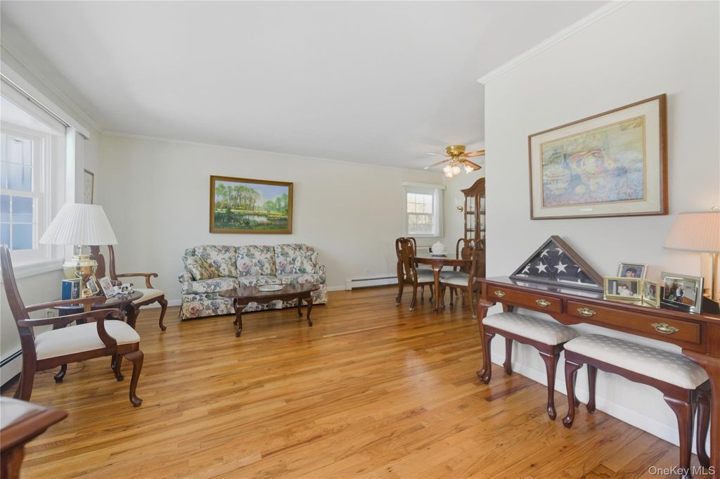 Photo of 633 Evelyn Avenue, East Meadow, NY 11554 (MLS # 960876)