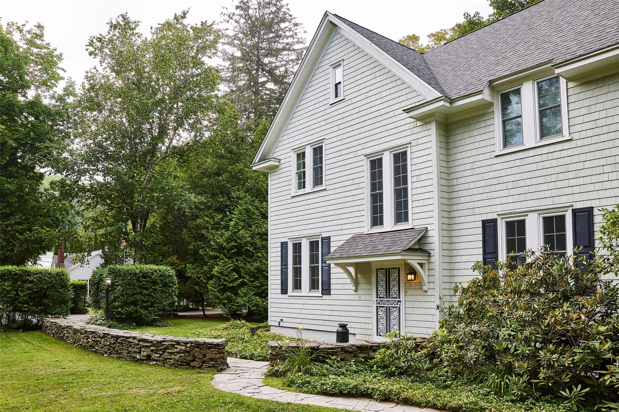 11 Harding Lane