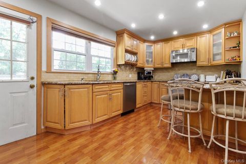 Tiny photo for 29 Western Drive, Ardsley, NY 10502 (MLS # 888300)