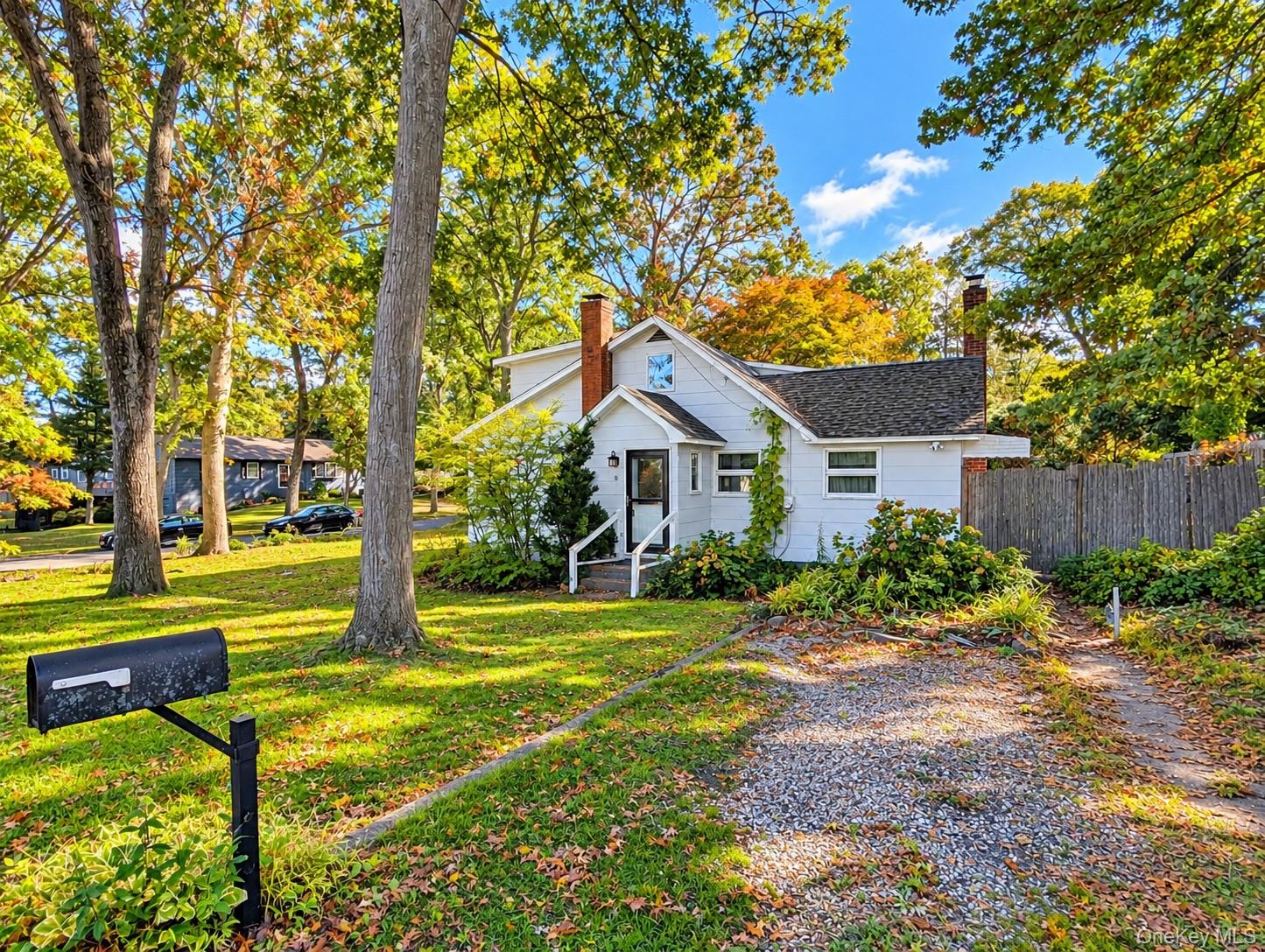 8 Larch Road