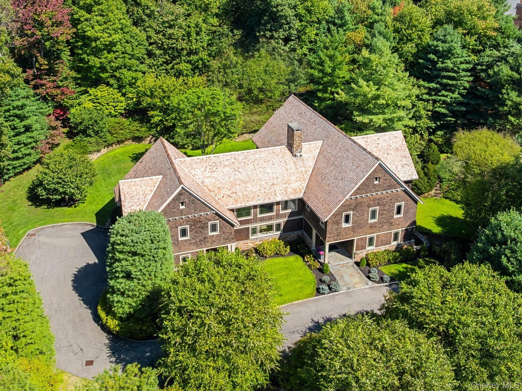 Photo of 2 Hollow Ridge Road, Armonk, NY 10504 (MLS # 1053391)