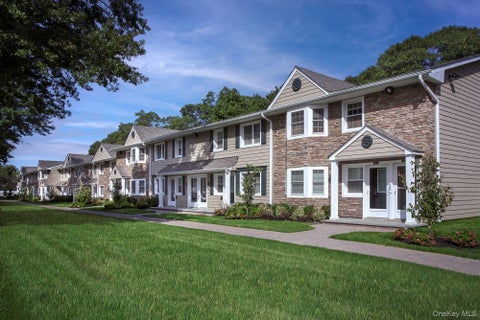 Apartment For Rent - 316 Tudor Lane #316<br/> Suffolk County, Middle Island, NY 11953