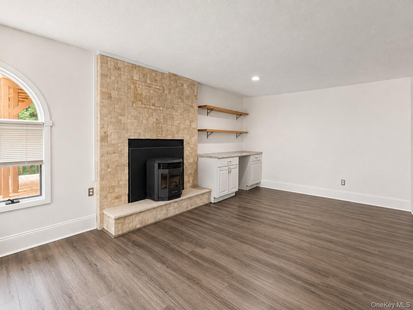 33 Buckingham Circle