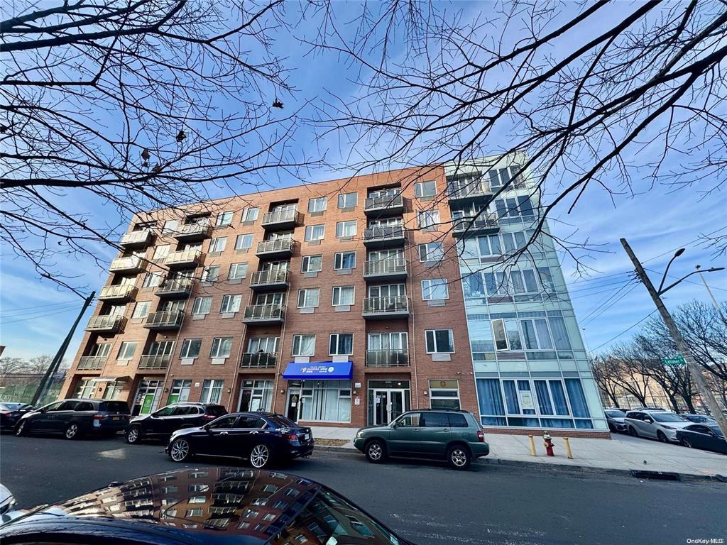 136-21 Latimer Place #5B, Flushing, New York image 3