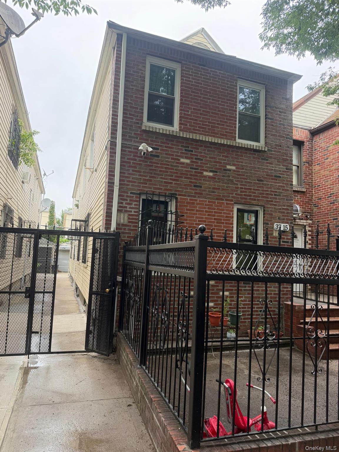 3715 94th Street