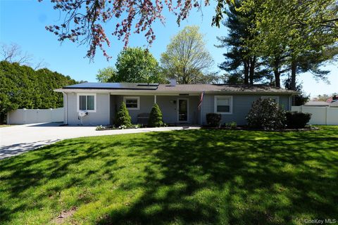 Photo of 165 Randall Road, Shoreham, NY 11786 (MLS # 989156)