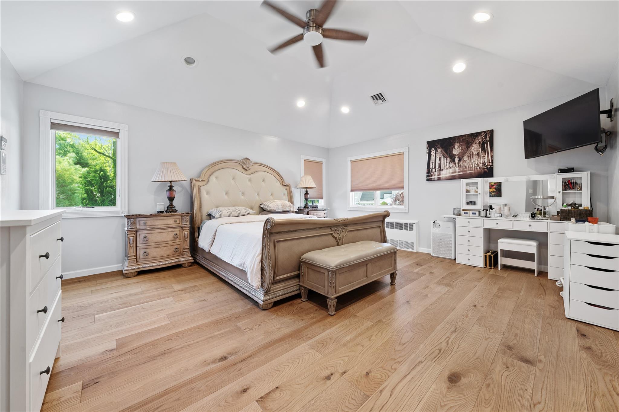25 Belmont Drive, Roslyn Heights, New York image 19