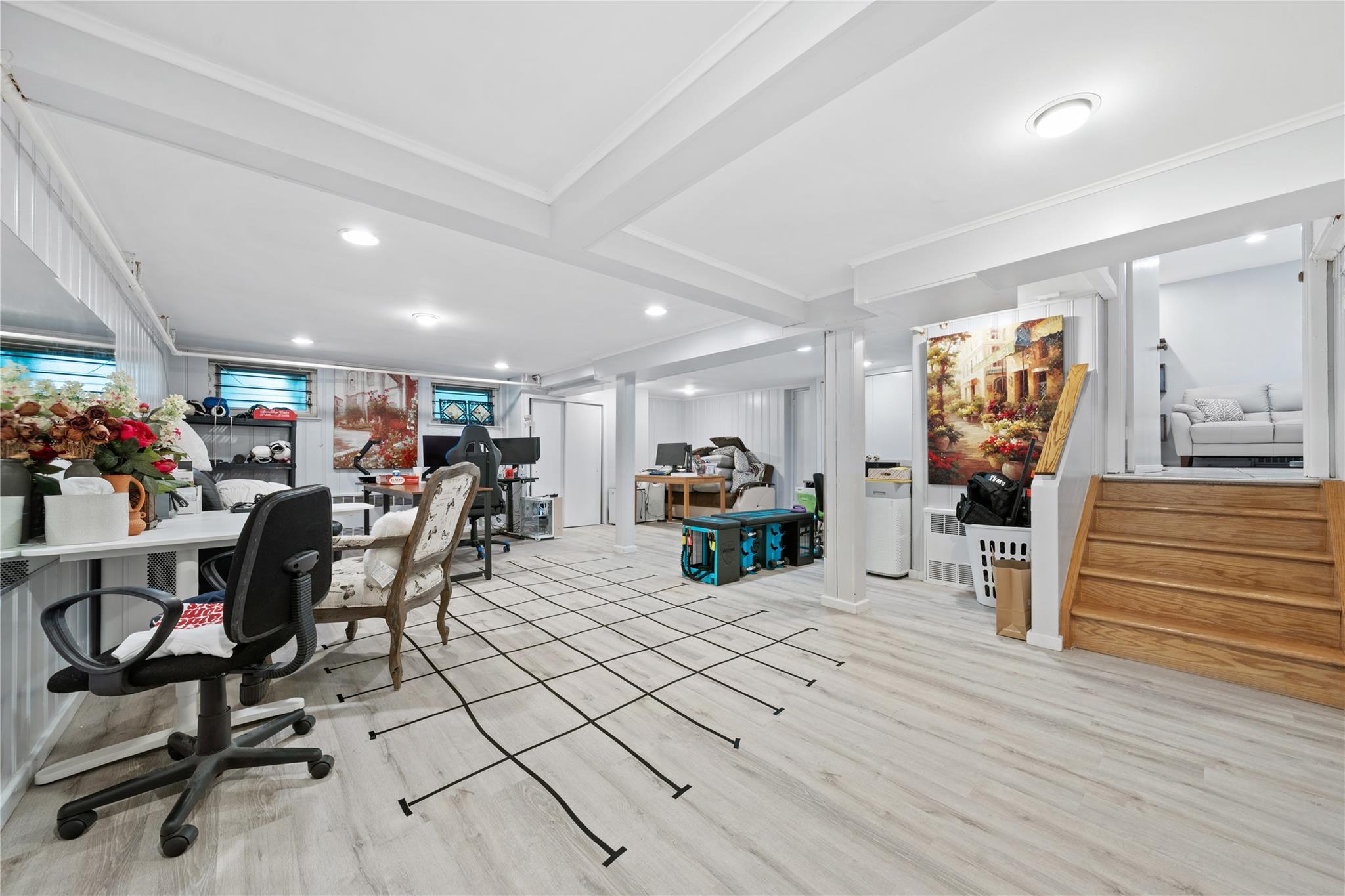 25 Belmont Drive, Roslyn Heights, New York image 27
