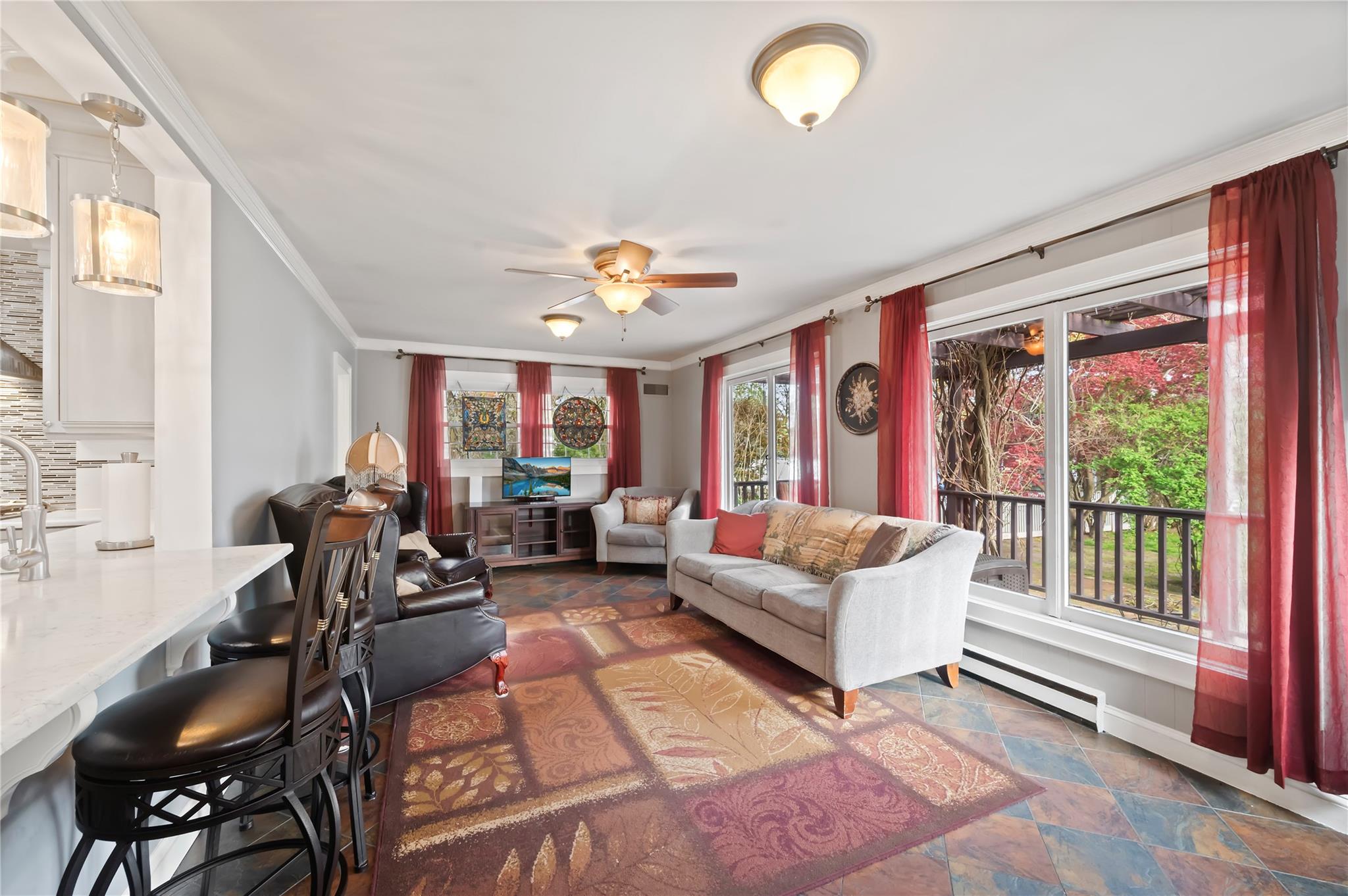 100 East Roe Boulevard, Patchogue, New York image 11