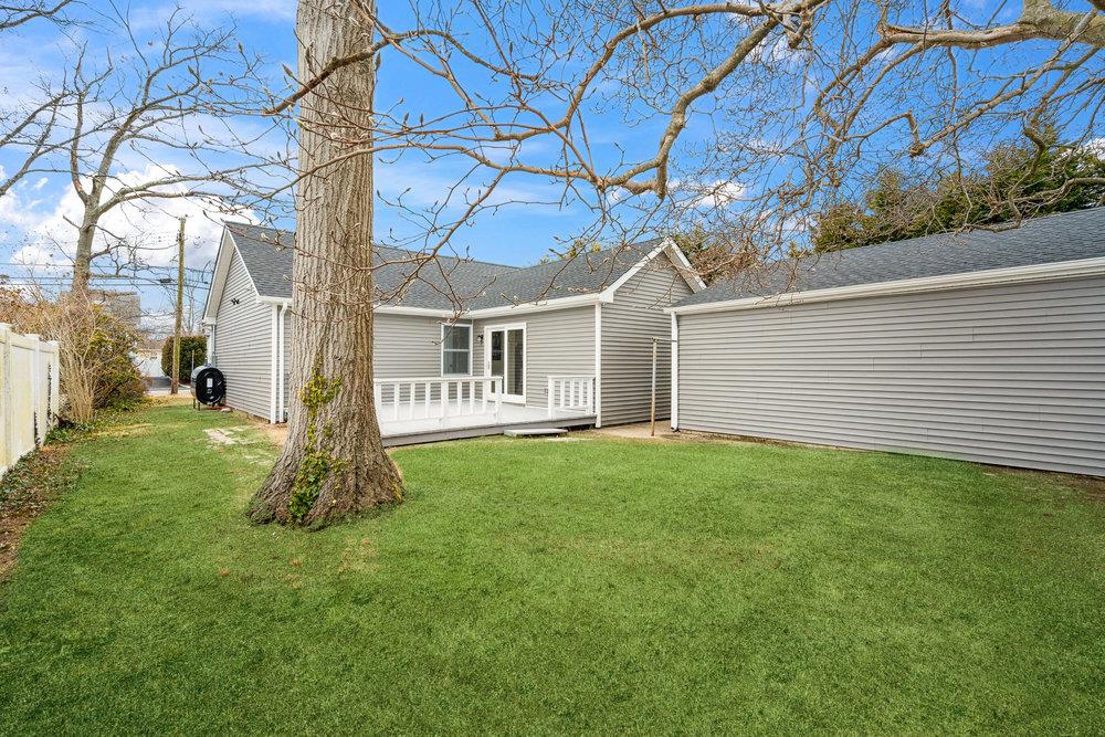 122 Myrtle Avenue, West Islip, New York image 23