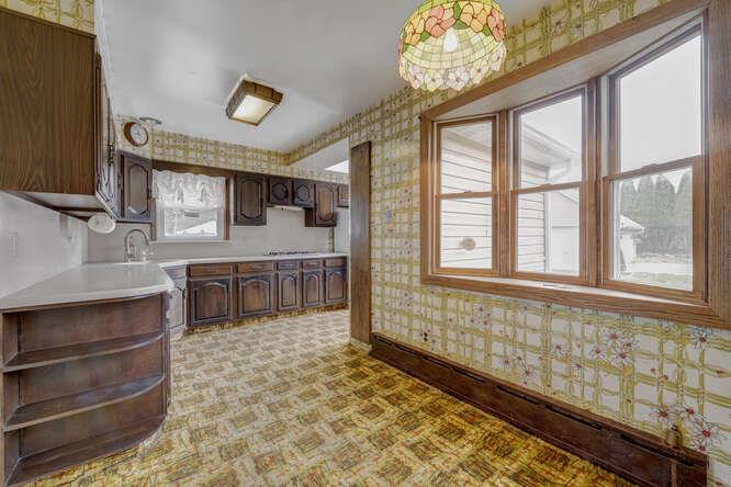 4 Hillcrest Drive, Glen Head, New York image 12