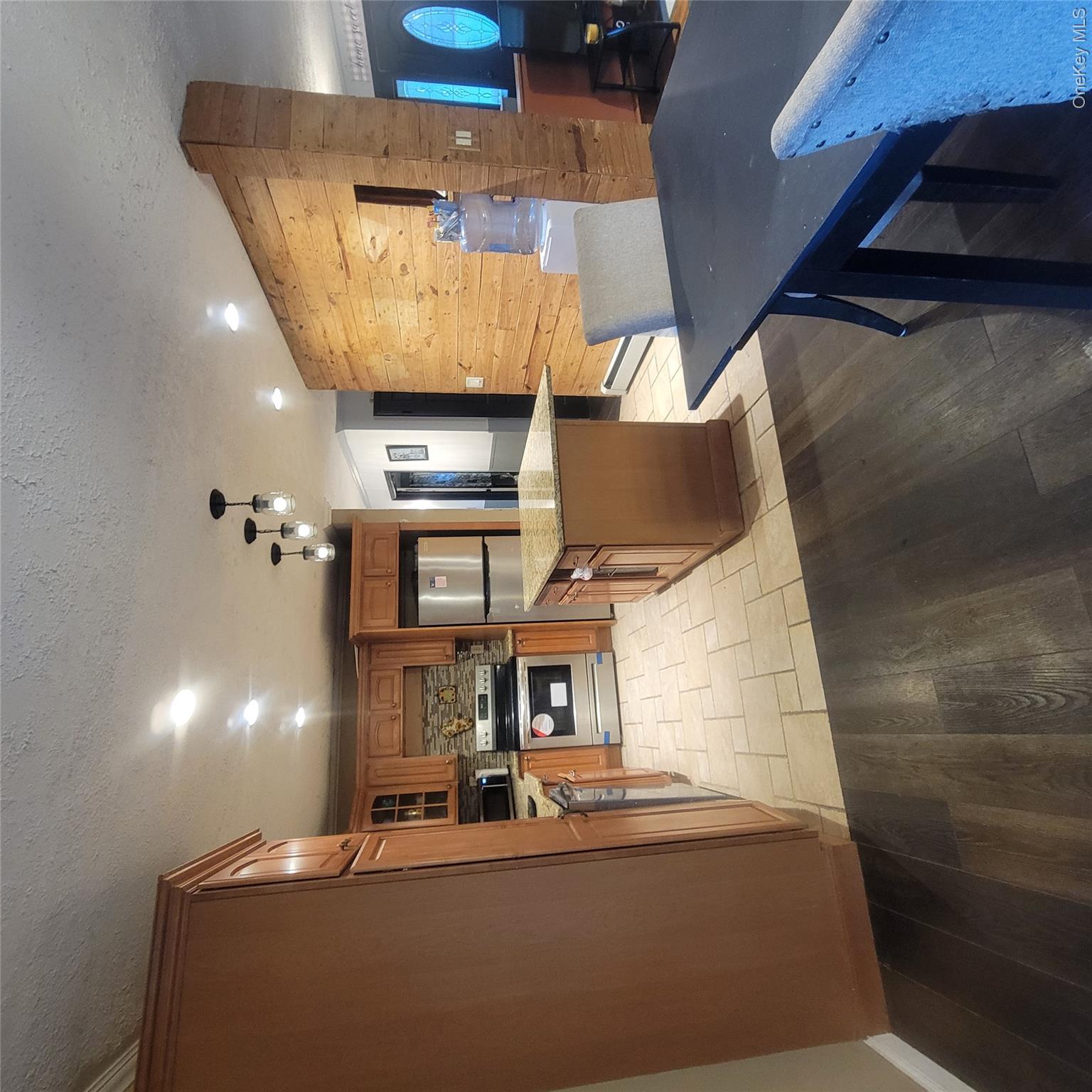 13 Lakeview Drive