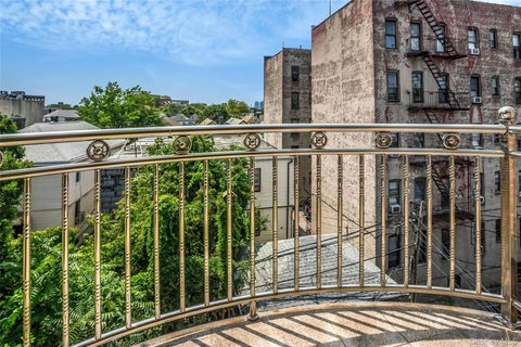 Condo For Sale - 40-40 68th Street #4D<br/> Woodside, NY 11377