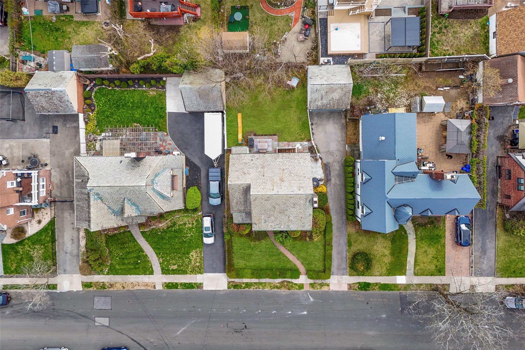 216 Devoe Avenue, Yonkers, New York image 26