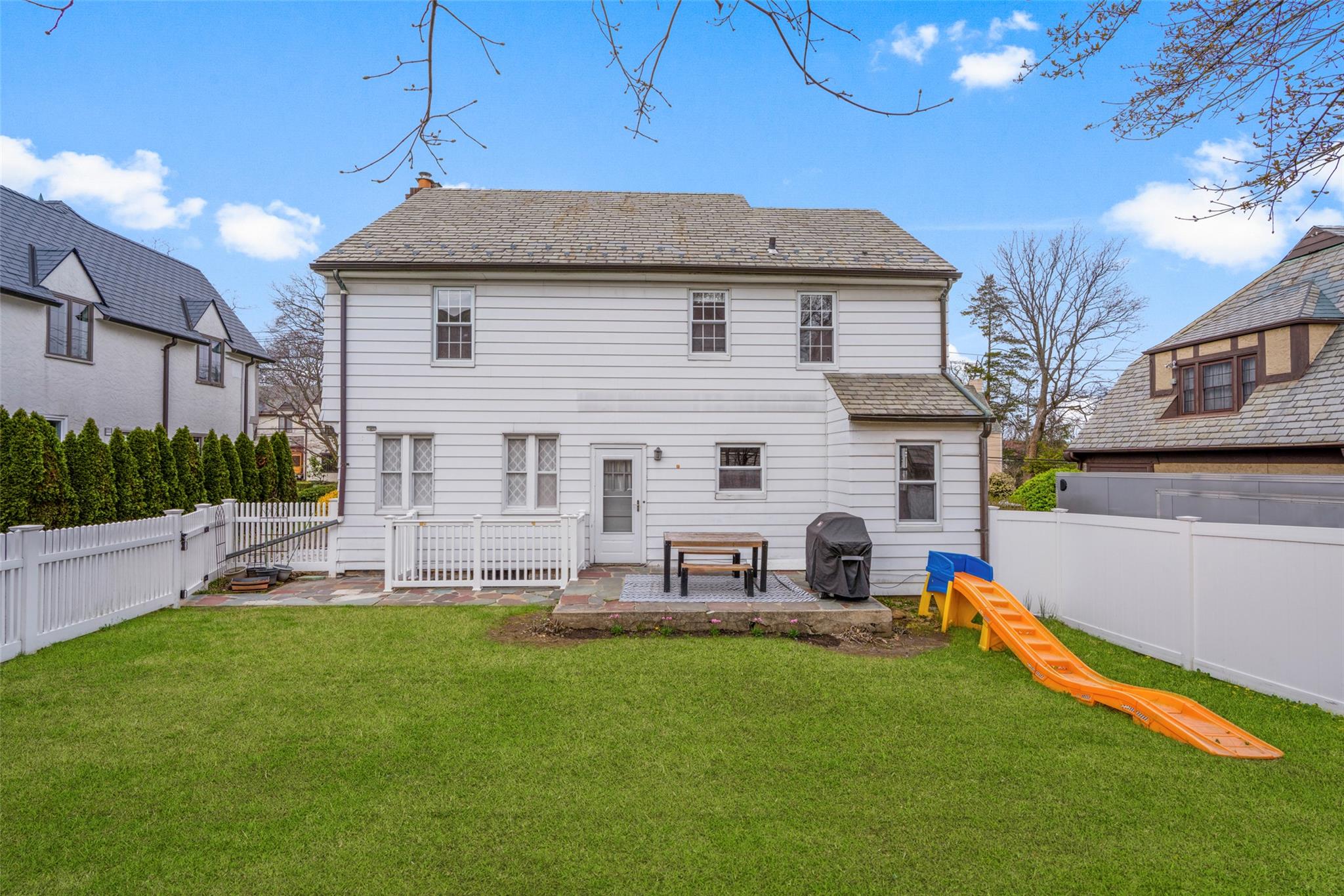 216 Devoe Avenue, Yonkers, New York image 24