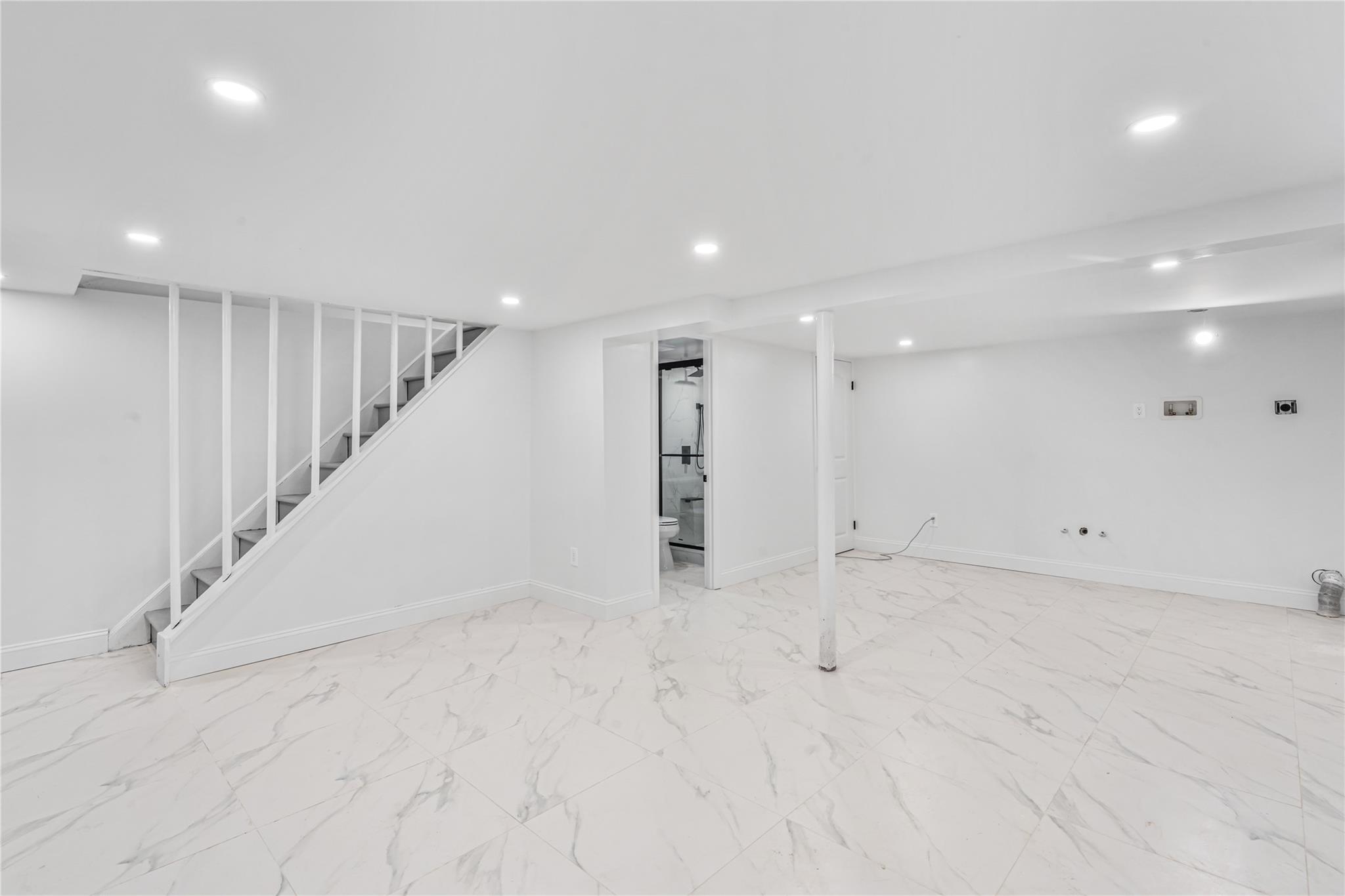 5639 Francis Lewis Boulevard, Bayside, New York image 17