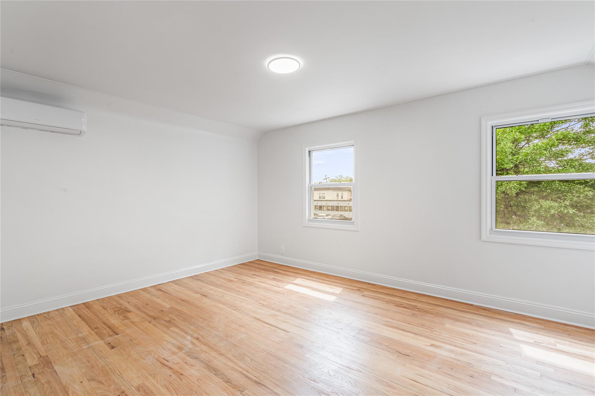 5639 Francis Lewis Boulevard, Bayside, New York image 13