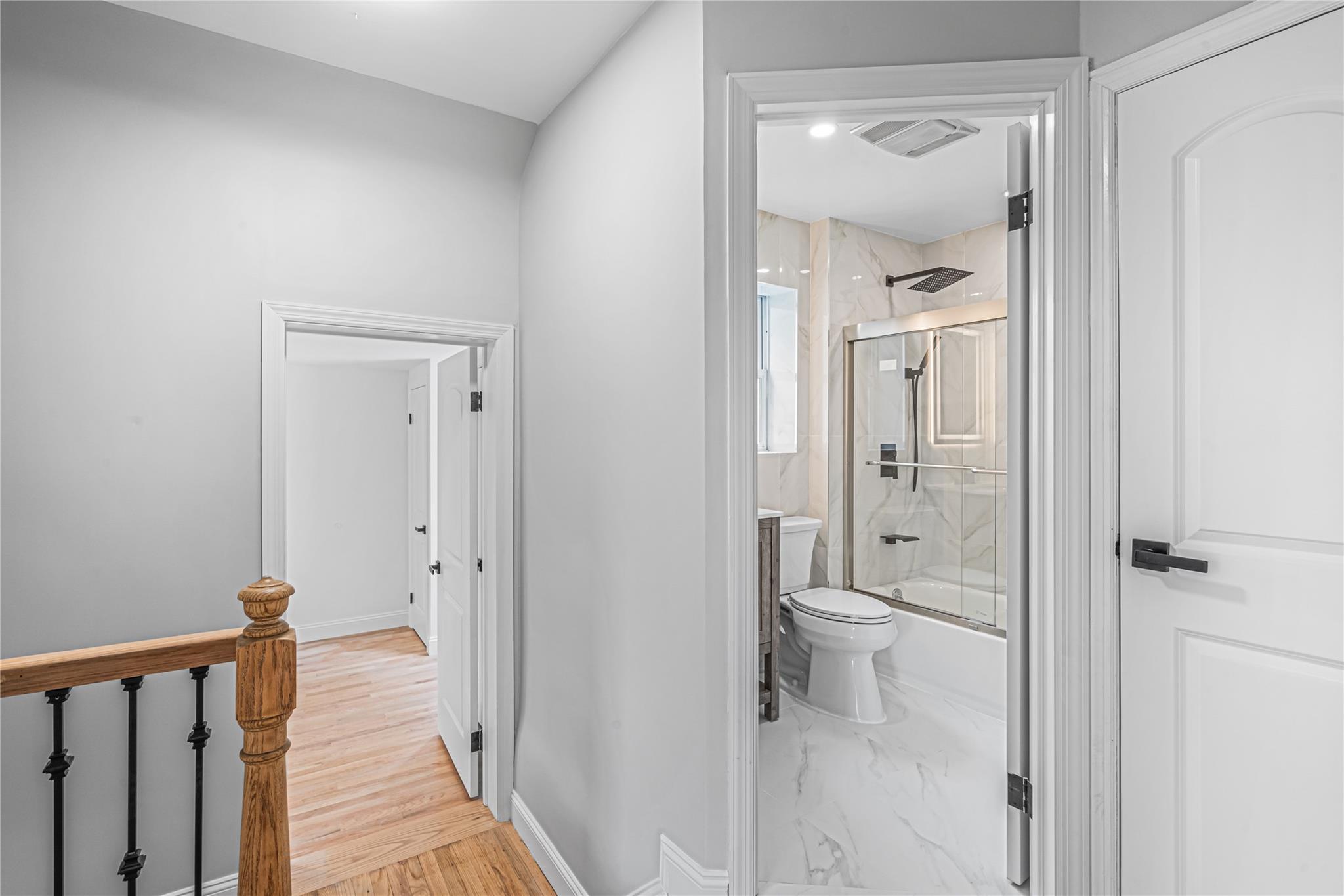 5639 Francis Lewis Boulevard, Bayside, New York image 15