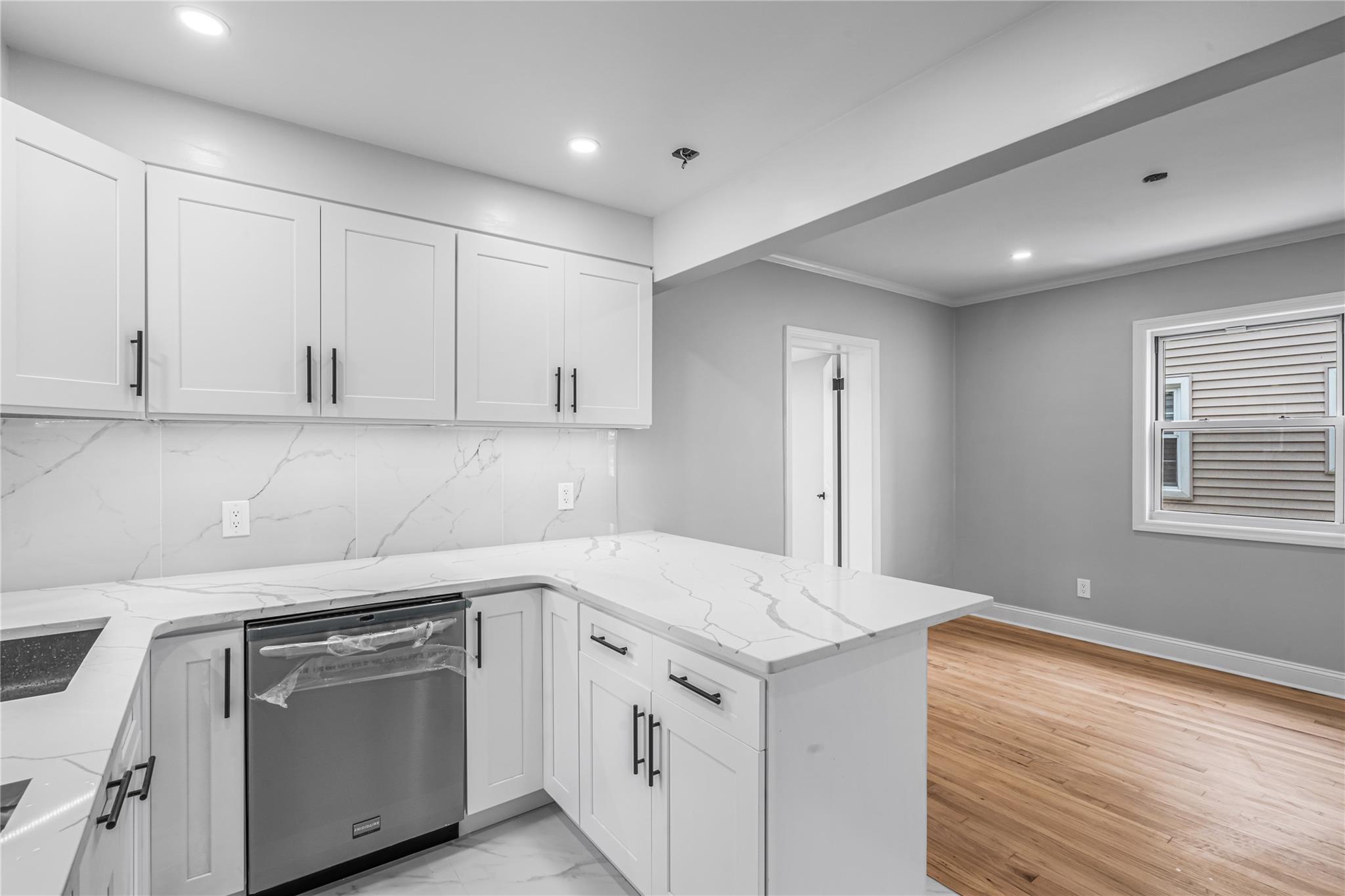 5639 Francis Lewis Boulevard, Bayside, New York image 5