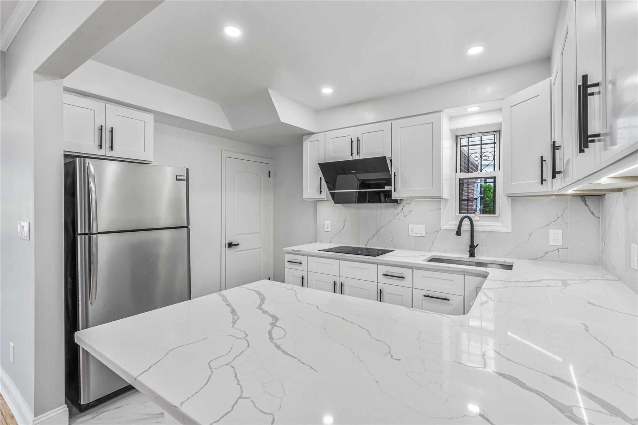5639 Francis Lewis Boulevard, Bayside, New York image 4