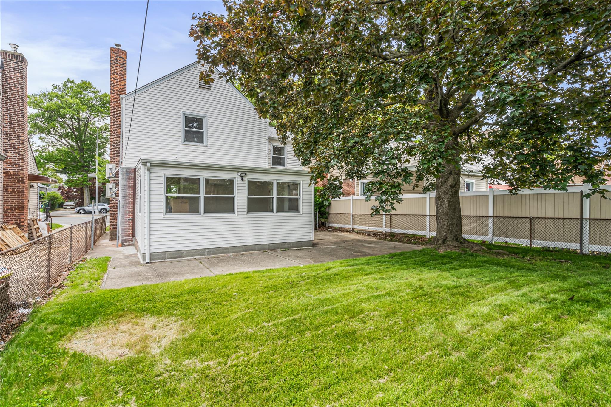 5639 Francis Lewis Boulevard, Bayside, New York image 22