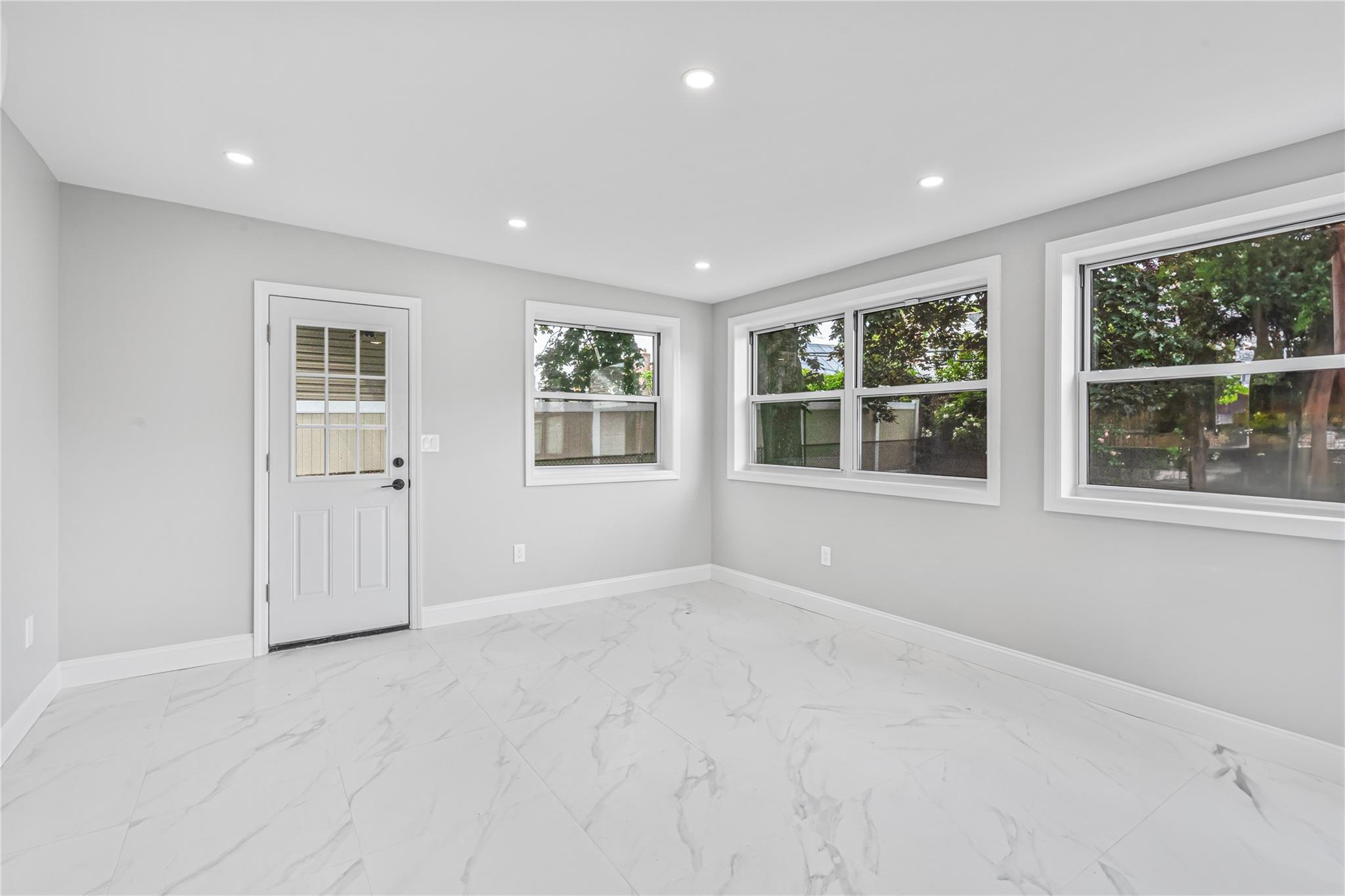 5639 Francis Lewis Boulevard, Bayside, New York image 20