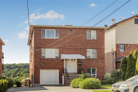 43 Dunston Avenue Yonkers NY 10701