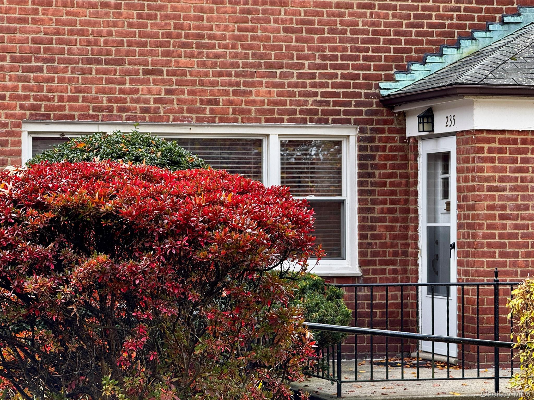 235 S Buckhout Street 235