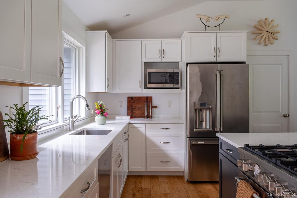 Photo of 44 Lorraine Drive, Rhinebeck, NY 12572 (MLS # 997590)