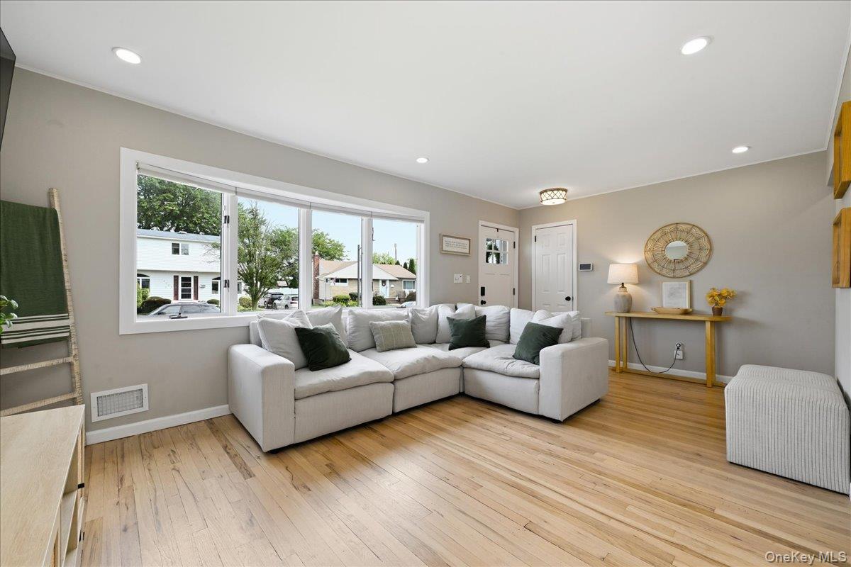 4064 Robert Place