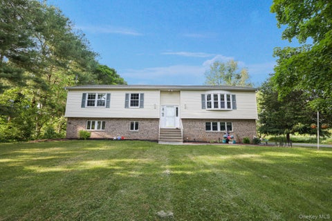 Homes For Sale - 9 Evan Road<br/> Dover Plains, NY 12522